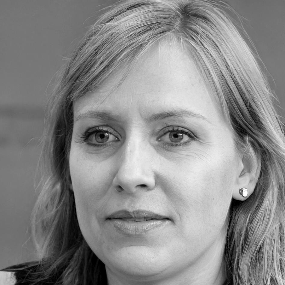 Investment strategy expert and program coordinator